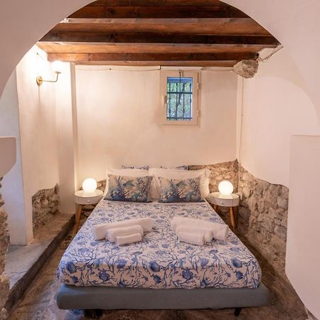 Biassa La Casa Delle Pietre Parlanti - Casa In Pietra Ai Piedi Del Parco Delle 5 Terre Bed & Breakfast エクステリア 写真