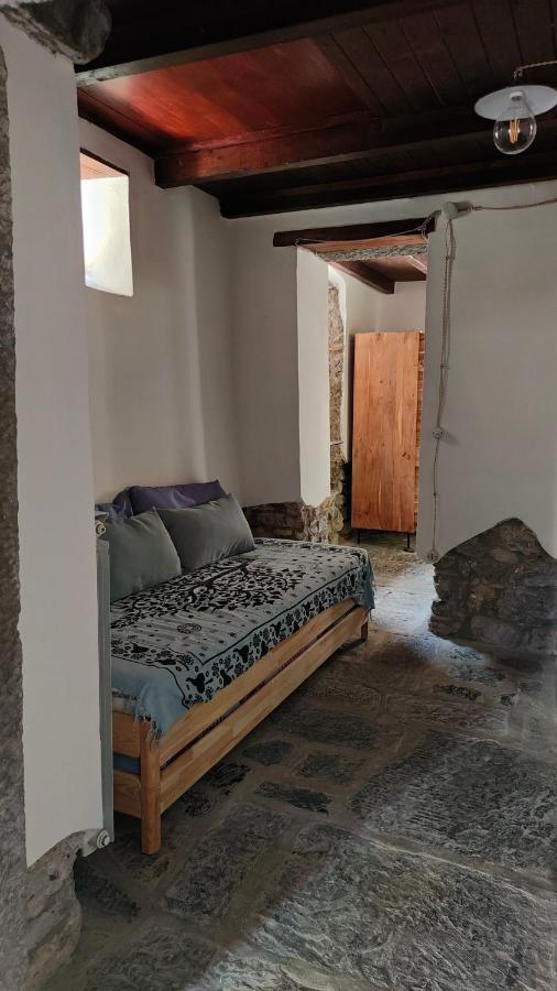 Biassa La Casa Delle Pietre Parlanti - Casa In Pietra Ai Piedi Del Parco Delle 5 Terre Bed & Breakfast エクステリア 写真